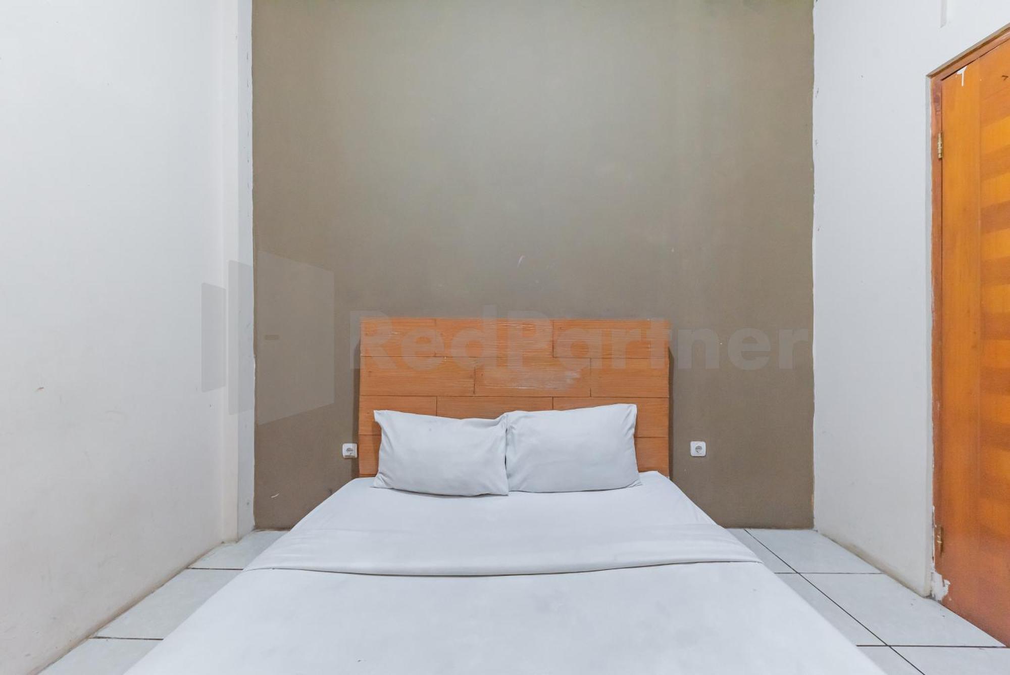 Wisma Alamanda Near Terminal Cicaheum Redpartner Bandung Ngoại thất bức ảnh
