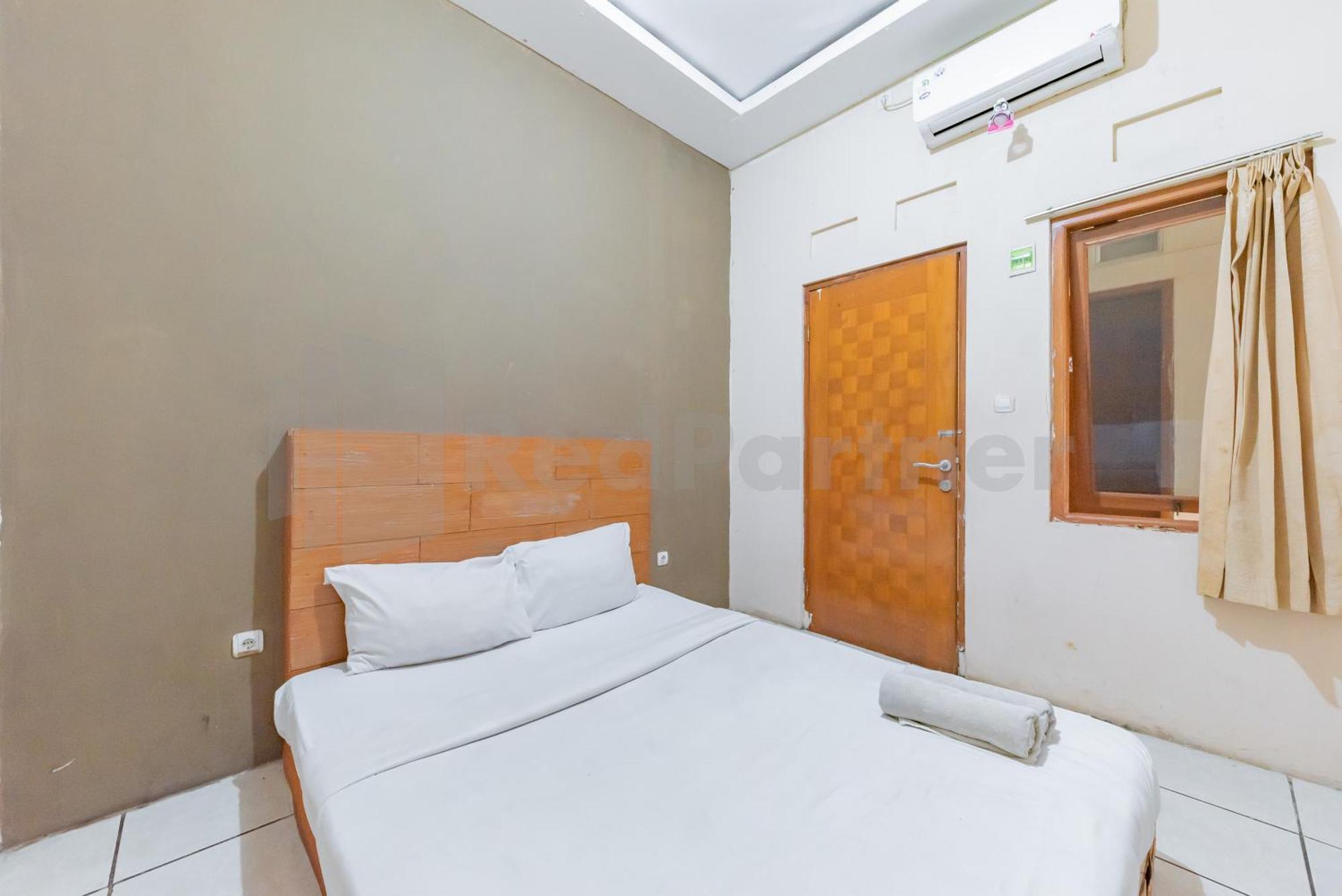 Wisma Alamanda Near Terminal Cicaheum Redpartner Bandung Ngoại thất bức ảnh
