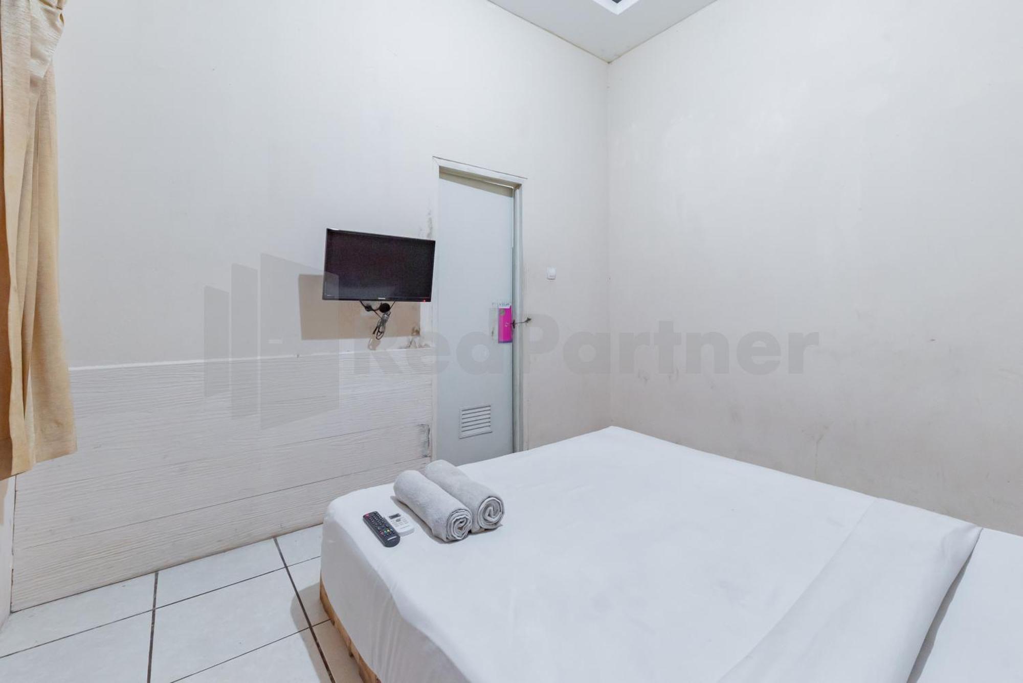 Wisma Alamanda Near Terminal Cicaheum Redpartner Bandung Ngoại thất bức ảnh
